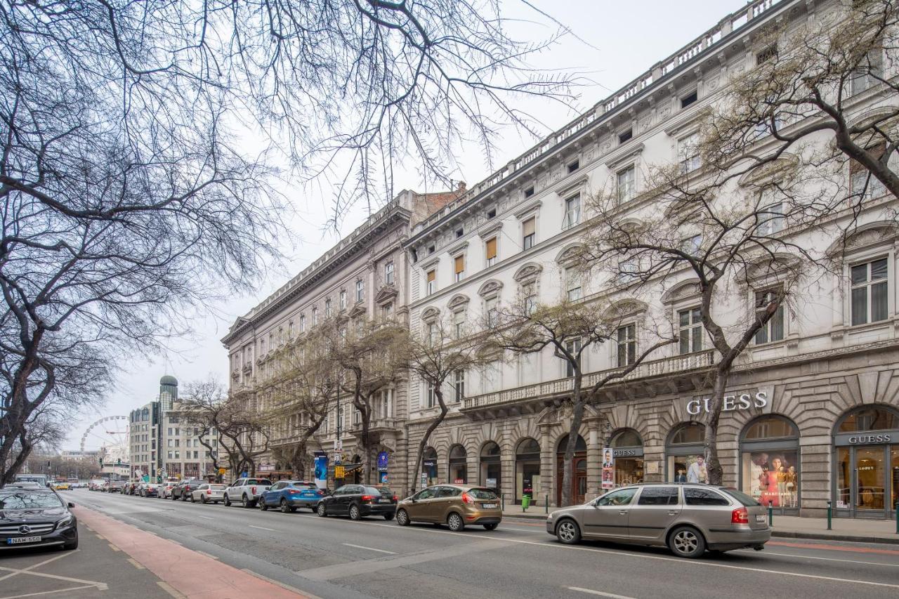 Luxurious Apartment 2Min Walk To Basilica Будапеща Екстериор снимка